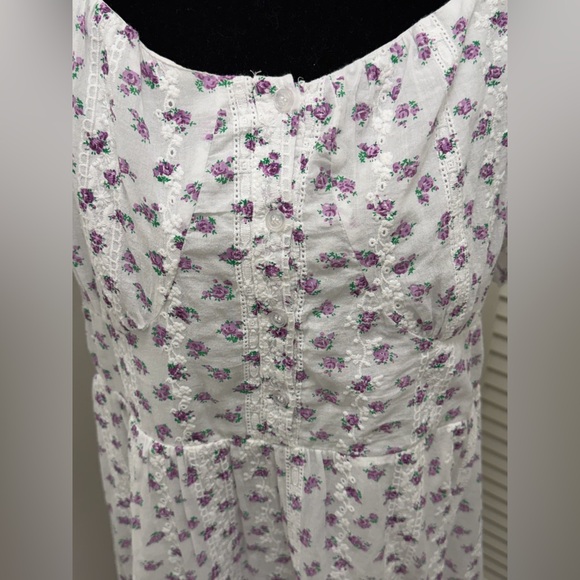 Ivy City Co Floral White and Purple Dress - Picture 2 of 12
